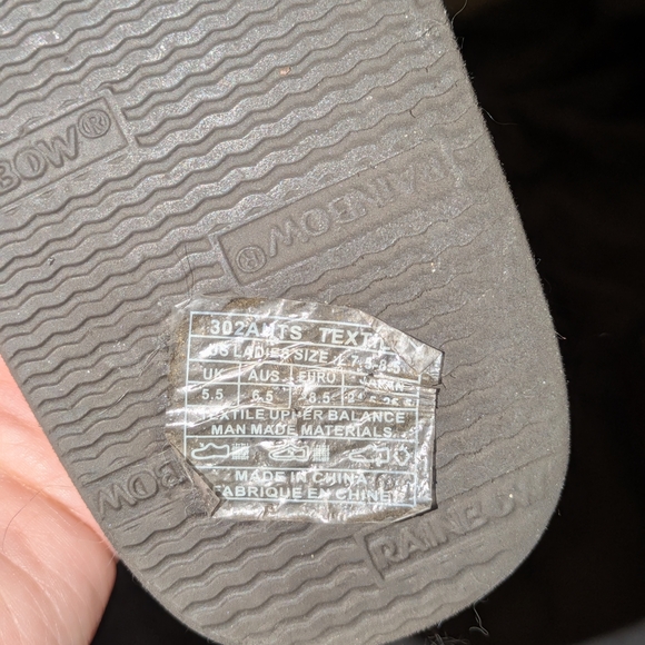 Rainbow Sandals, Size Large 7.5-8.5 - Picture 5 of 6